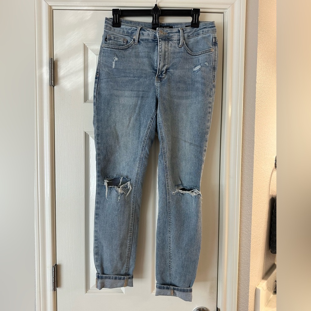 Judy Blue Light Blue Distressed Jeans